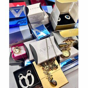 JEWELRY- 700- Live Notification 😊 Like this to be notified when I go …